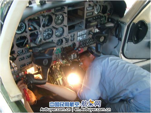 广汉机务排除西门诺尔B-3593结构件裂纹隐患