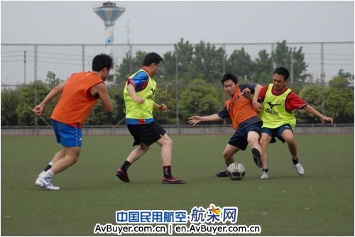 民航二所、西南空管局“纪念抗震救灾一周年”