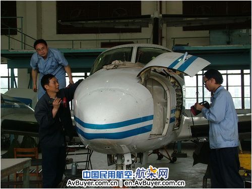 广汉机务召开夏季飞机维护技术研讨会