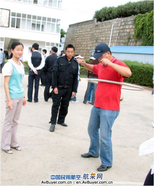 丽江机场举行通航十四周年庆典活动侧记