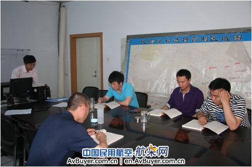 民航内蒙古空管分局优质完成阶段性模拟机培训