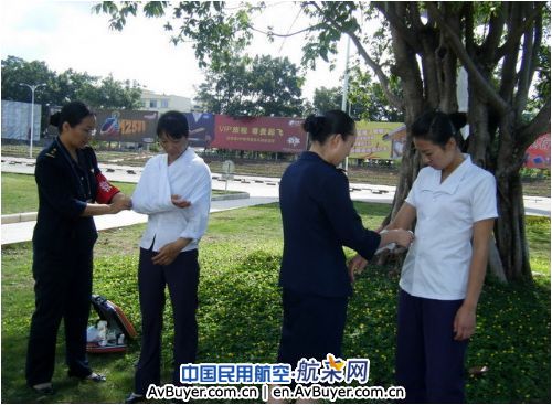 普洱思茅机场地服部开展应急救护单项演练