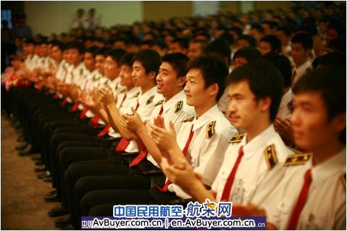 民航局李家祥局长在民航大学举办专题报告会