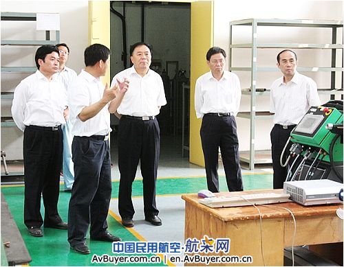民航局李家祥局长视察民航大学科研产业基地