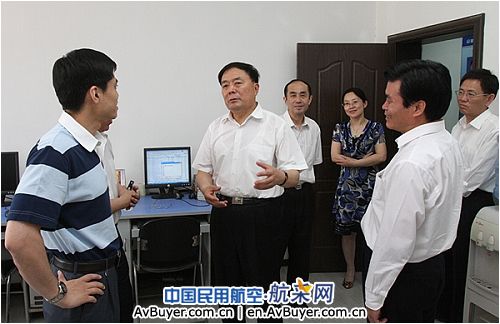 民航局李家祥局长视察民航大学科研产业基地