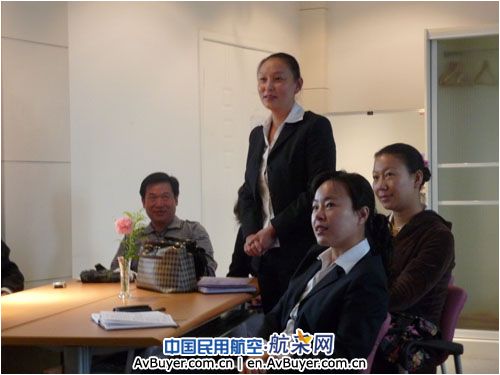 新疆民航实业公司开展礼仪培训塑造完美形象