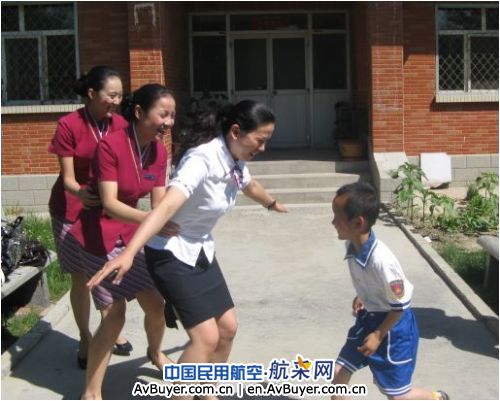 南航新疆爱心回报篇儿童村“六一”亲子活动记