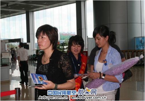 云南机场集团扎实开展安全生产月宣传活动