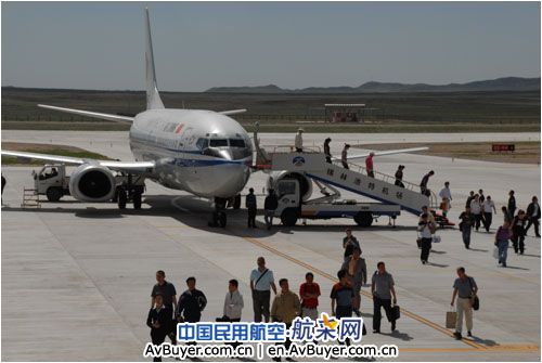 锡林浩特机场上半年完成运输生产任务58%