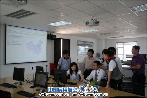 大连空管站气象台举办夏季航空气象知识讲座