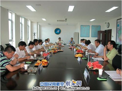 一心服务为正常，四方座谈畅沟通