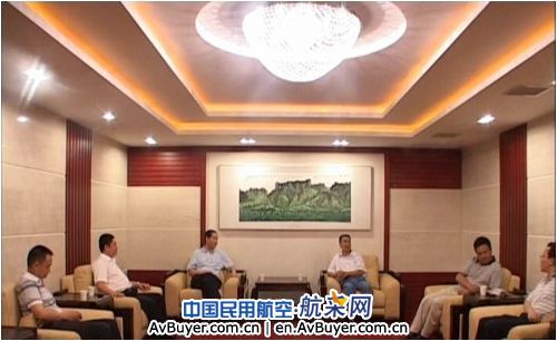 南航湖南分公司领导踏着热浪抓销售