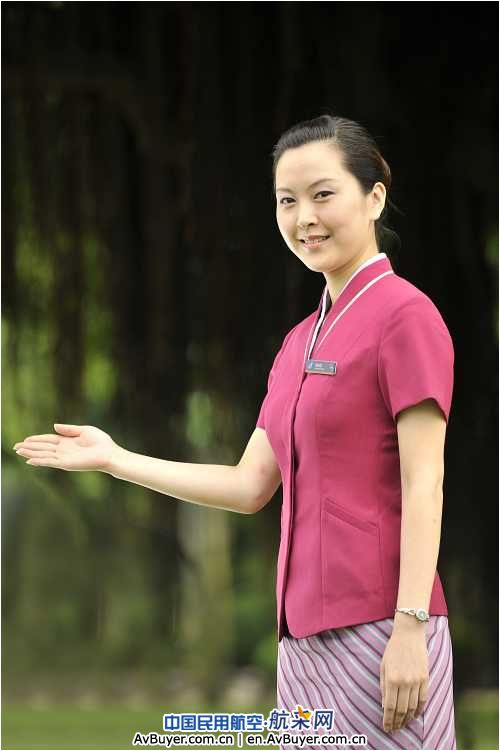 南航“八零后”空姐竞相加入中国共产党