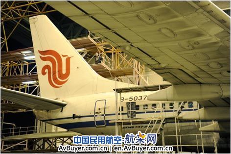 告别了, B737-600型飞机