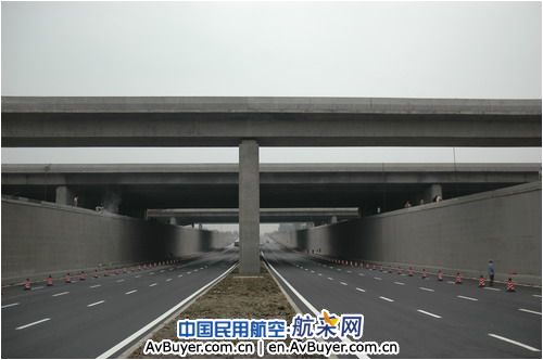 双流机场二跑道工程—大件路下穿隧道建成通车