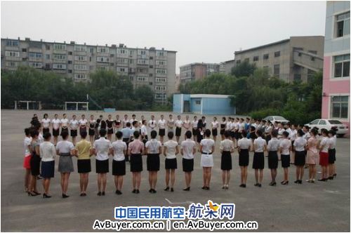 南航空姐招募大汇复试：发现美女的聪明智慧