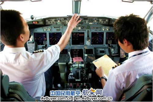 抓好“六个”环节  确保旺季飞行安全