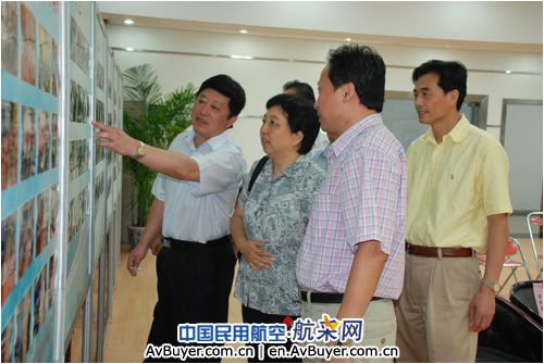 空管局苏玲主席出席华东空管学习实践成果会