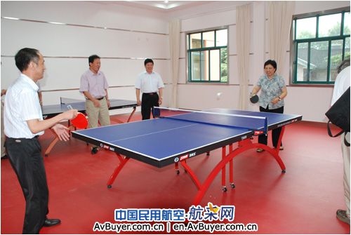 空管局苏玲主席出席华东空管学习实践成果会