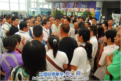 国航西南分公司疏散因双流停电滞留旅客纪实