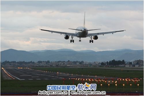 昆明机场60年：辛勤耕耘在空港 壮志凌云写春秋