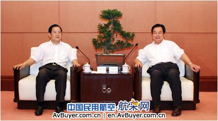 中国商飞总经理金壮龙拜会四川省省长蒋巨峰