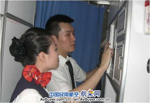 零距离感受东航北京分公司乘务组的优质服务