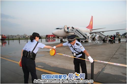 迎接国庆 昆明机场举行应急救援综合演练