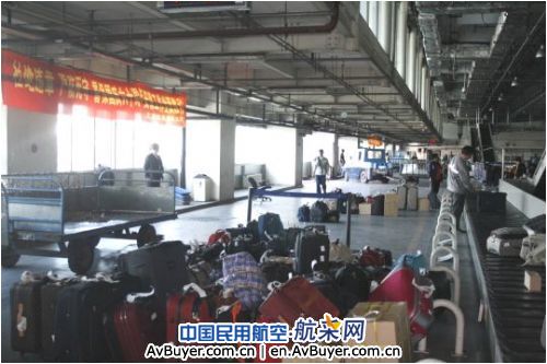 南航北方地服部加强行李监管 确保空防安全