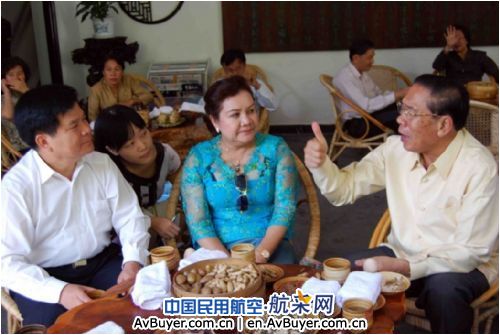 老挝党和国家主席到腾冲热海景区参观考察