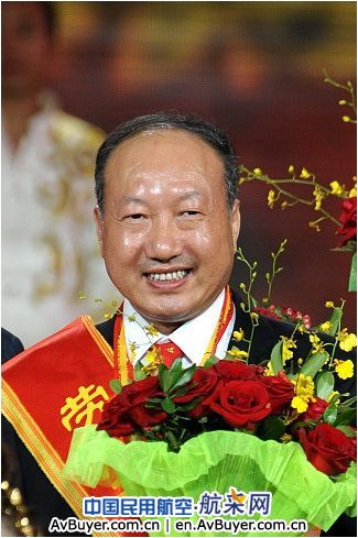 陈峰荣获“新中国成立以来最具影响力劳动模范”