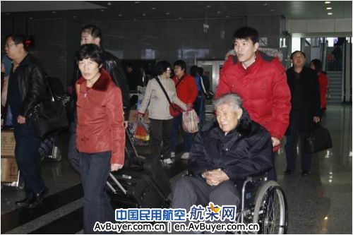 南航北方分公司地服部积极备战大雪保旅客无忧