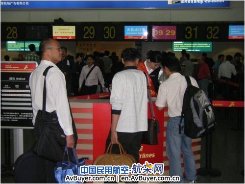 深航指南针组倾情推出“机场好帮手”创新服务