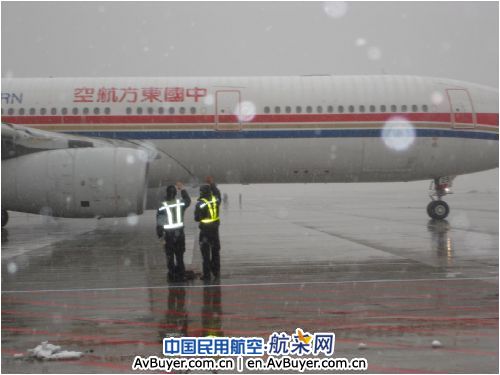 面对多场大雪袭来,他们沉着应战无所畏惧