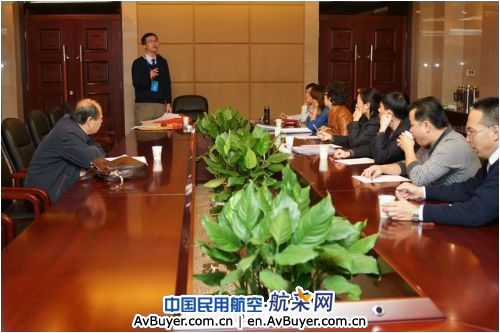 要速度更要精准-西北空管局气象观测现场侧记