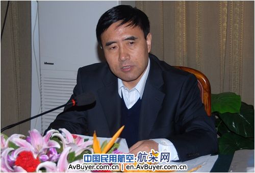 民航二所举办学习十七届四中全会精神培训班