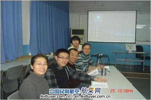 南航新疆分公司对驻外人员进行出国前教育