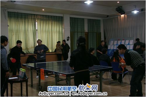 东航甘肃分公司举办职工乒乓球比赛