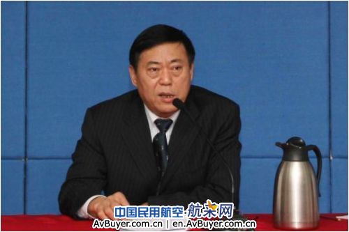 东航山东继续深入学习十七届四中全会精神