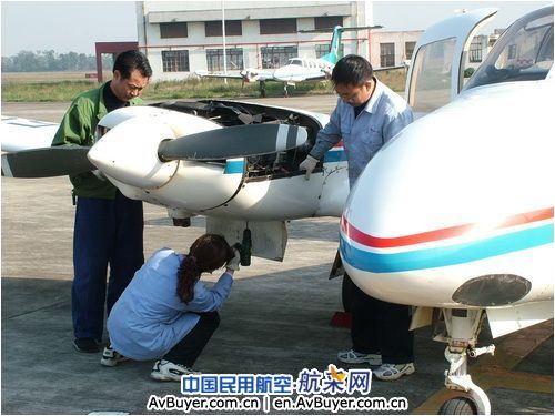 飞院广汉机务掀起冬季岗位练兵热潮