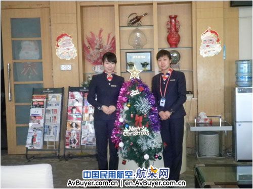 东航甘肃分公司贵宾室——盛装欢渡圣诞节，喜气洋洋迎元旦
