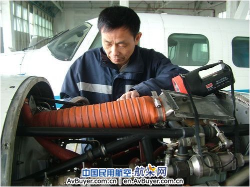 飞院广汉机务开展元旦节前安全大检查