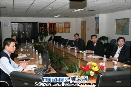 东航山东分公司党委书记杜冬升深入一线走访调研