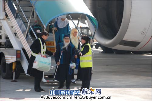 云南机场地服圆满保障朝觐返程航班