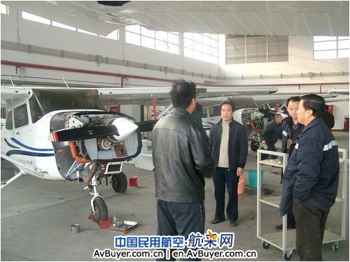 飞院广汉分院机务部举办班组长培训班