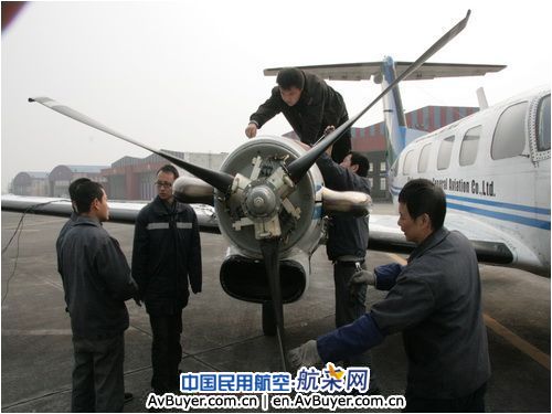 飞院广汉机务圆满完成2009年训练维修保障工作