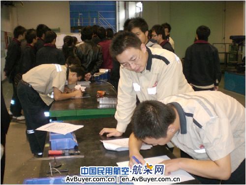 深航蒙皮修补及机轮组装大赛圆满结束