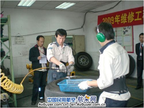 深航蒙皮修补及机轮组装大赛圆满结束
