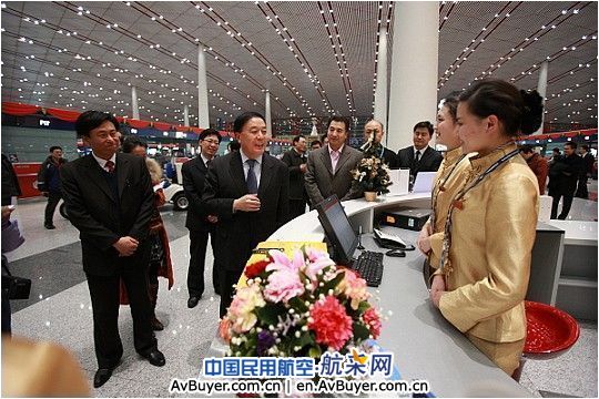 元旦前夜民航局李家祥局长慰问一线干部职工