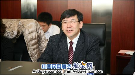 中科院副院长阴和俊一行访问中国商飞公司